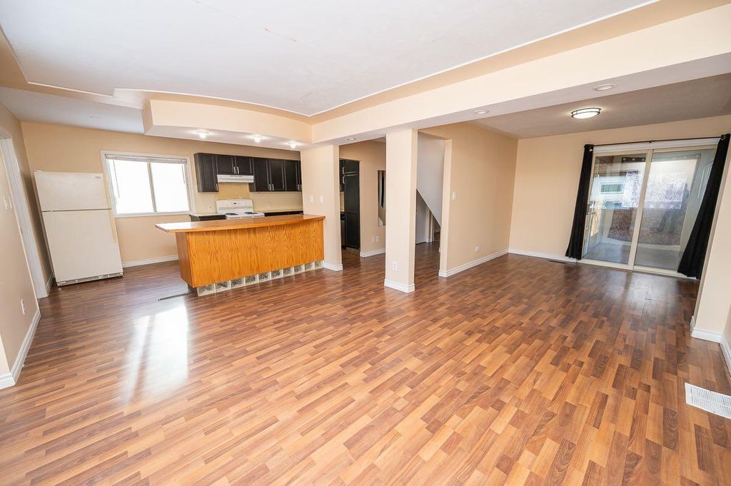 Photo of 5811 43 Avenue, Red Deer, AB T4N 3E5 (MLS # A2293203)