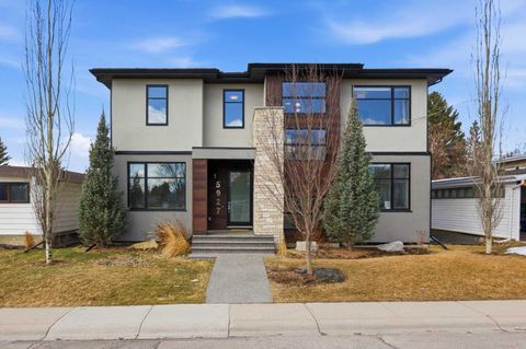 5927 34 Street SW Calgary AB T3E 5L7