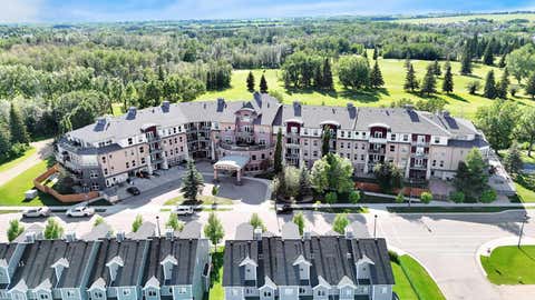 Photo of 5040 53 Street #205, Sylvan Lake, AB T4S 0E1 (MLS # A2323228)