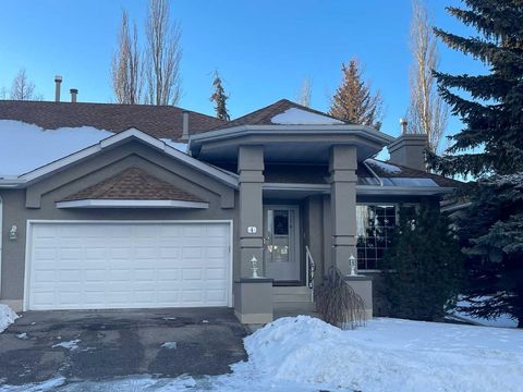 4 Christie Gardens SW Calgary AB T3H 3B5