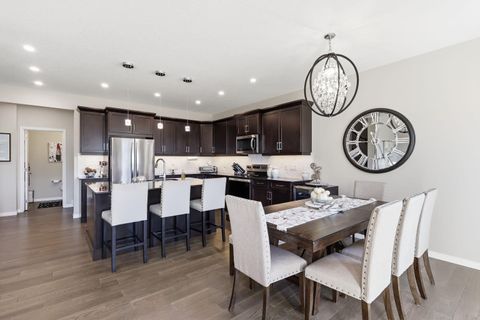 271 Chelsea Heath Chestermere AB T1X 2N4