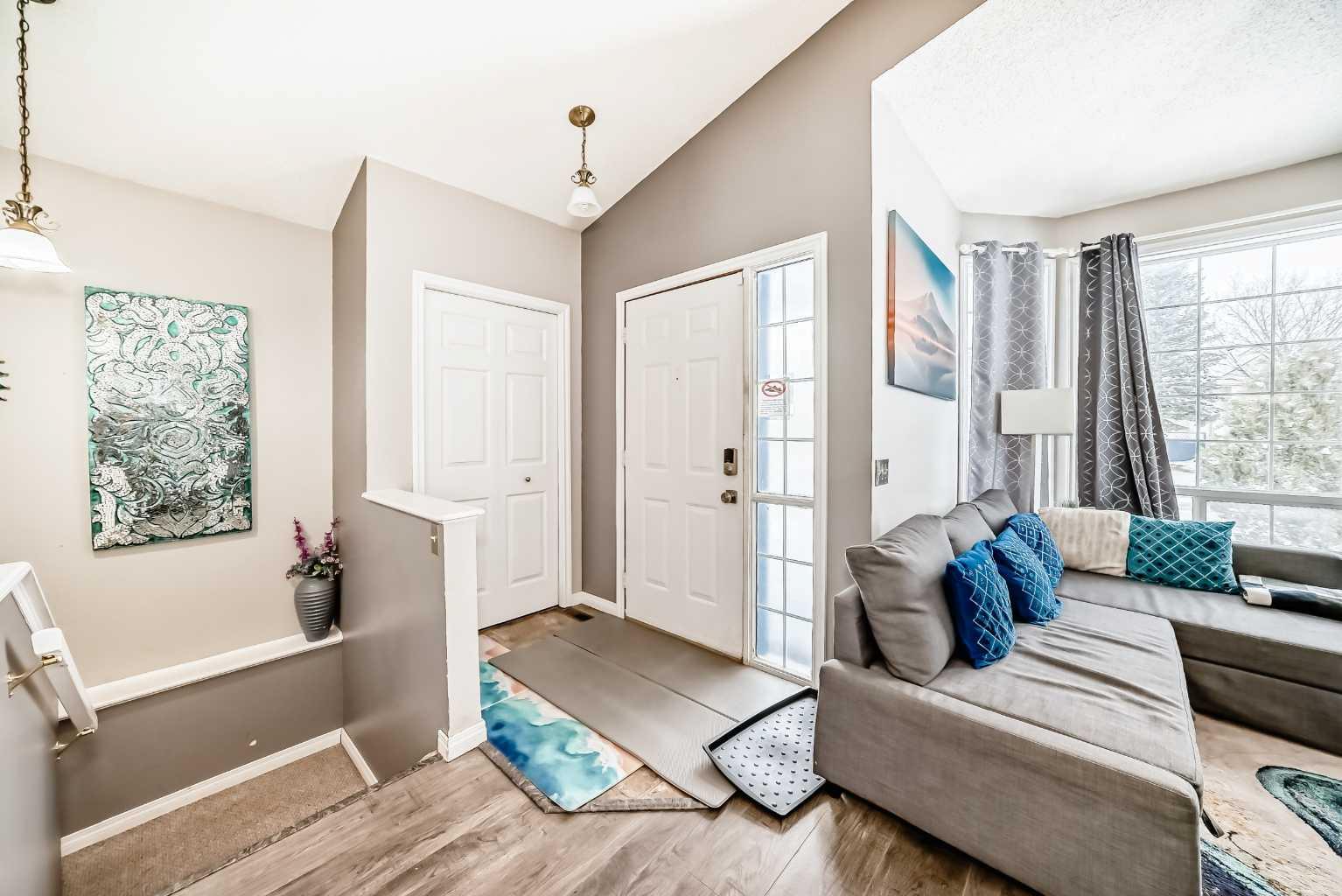 33 Martinridge Road NE