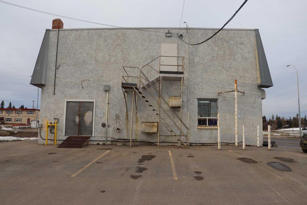 Photo of 4813 4 Avenue, Edson, AB T7E 1V5 (MLS # A2105257)
