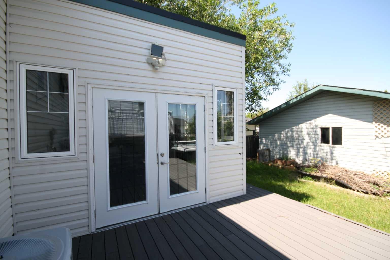 209 Strathaven Bay