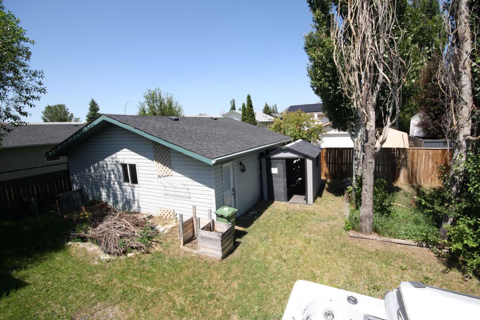 209 Strathaven Bay