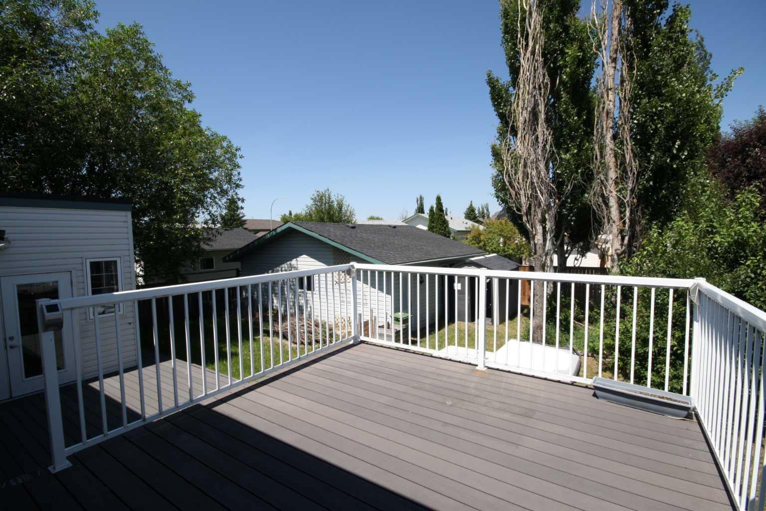 209 Strathaven Bay