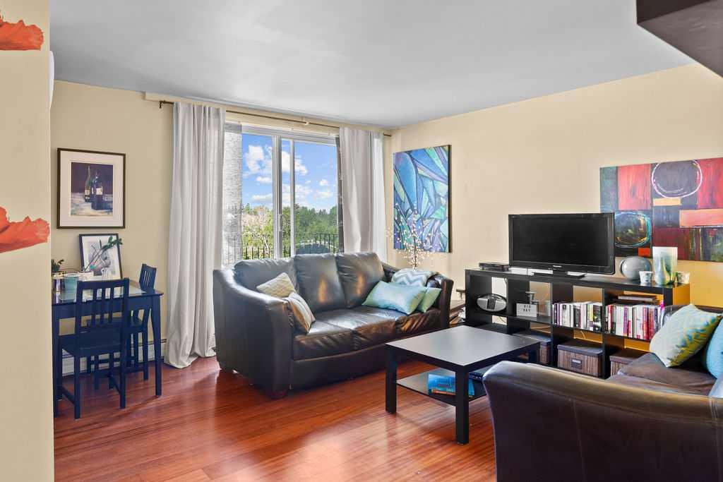 1811 18A Street SW 404