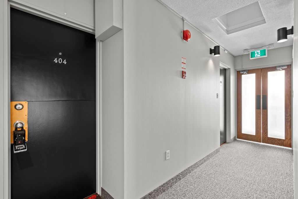 1811 18A Street SW 404