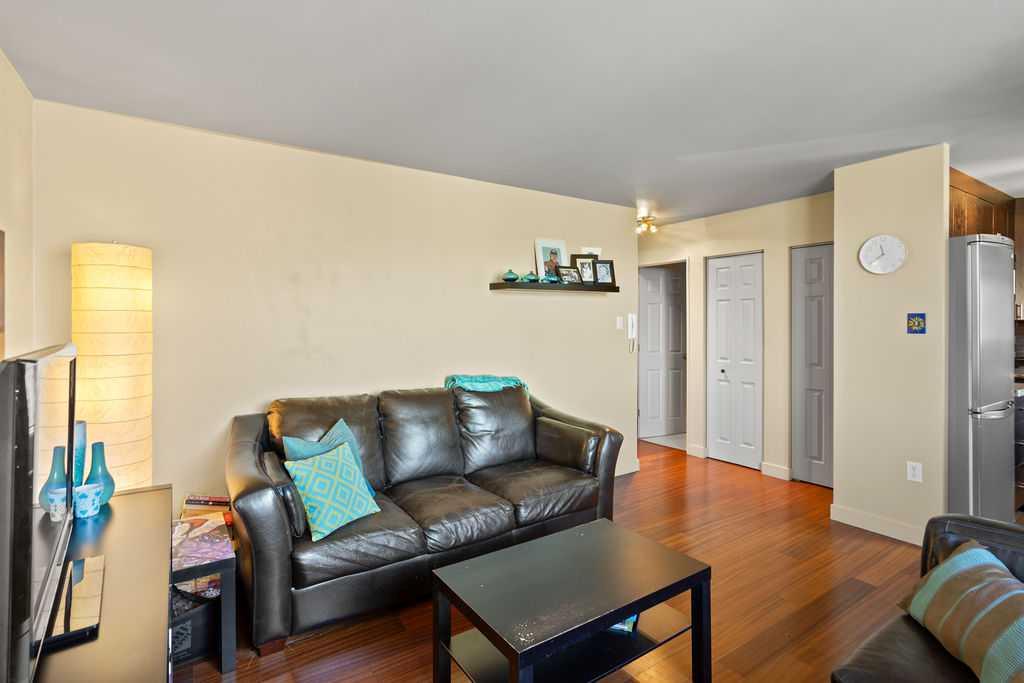 1811 18A Street SW 404