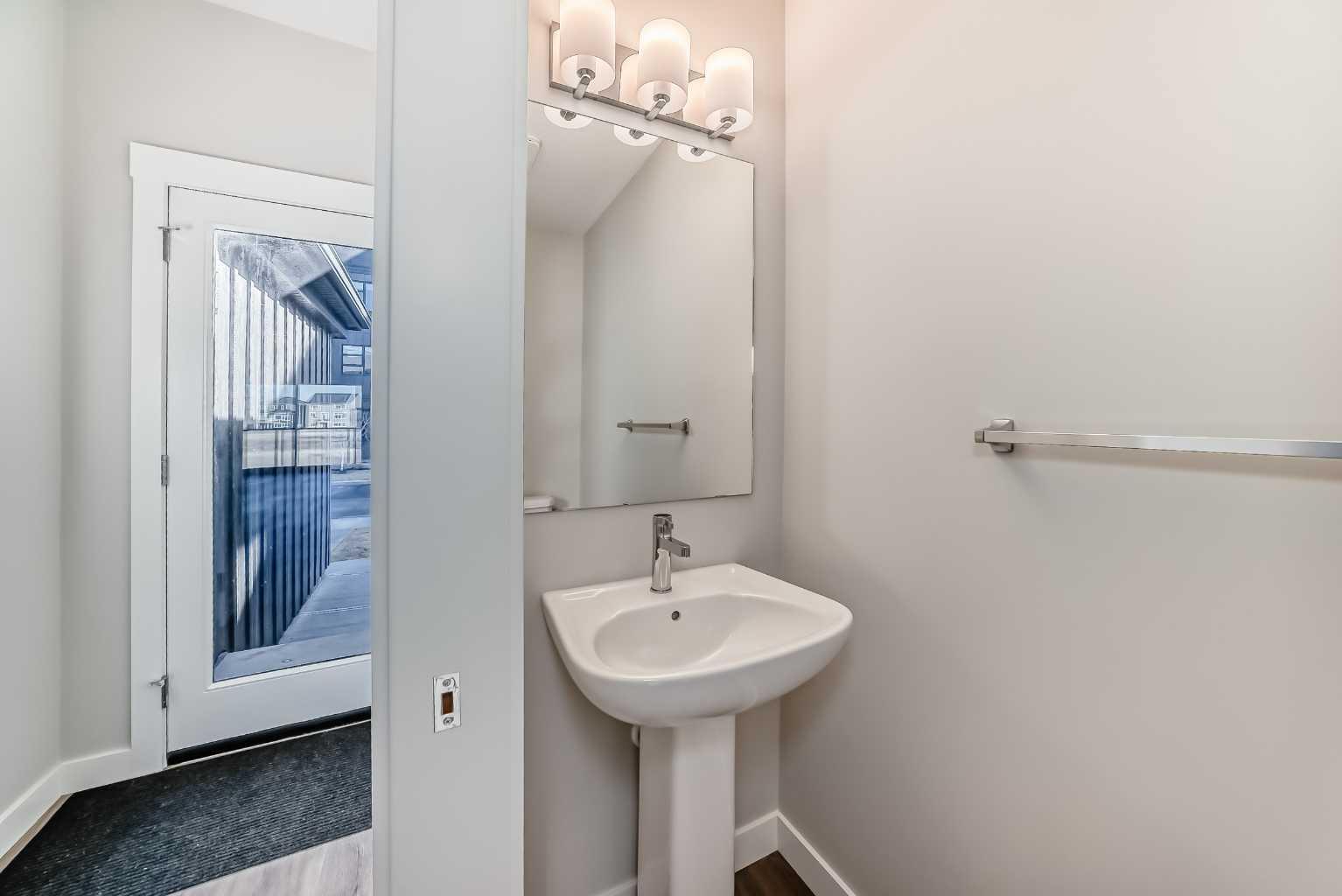 55 Lucas Way NW 3112