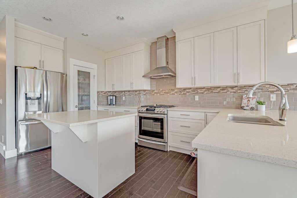 Photo of 198 Mahogany Passage SE, Calgary, AB T3M 2J7 (MLS # A2324628)