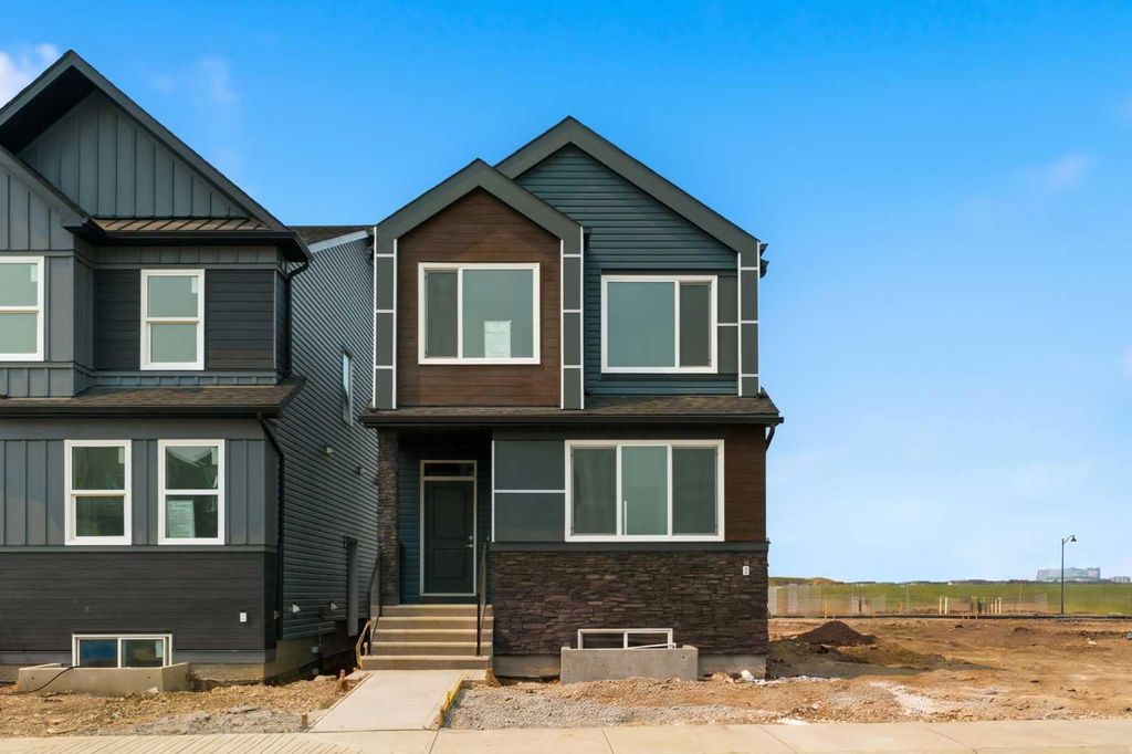 Photo of 37 Rosemary Gardens SE, Calgary, AB T3S 1A6 (MLS # A2332596)