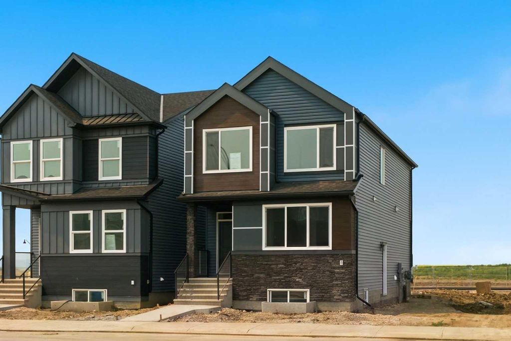 Photo of 37 Rosemary Gardens SE, Calgary, AB T3S 1A6 (MLS # A2332596)