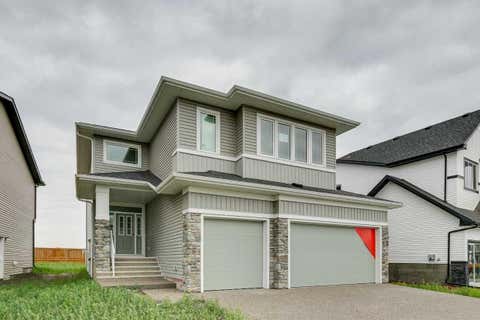Photo of 412 Bridgeport Glen, Chestermere, AB T1X 1V9 (MLS # A2334907)