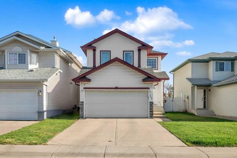 117 Douglas Ridge Circle SE Calgary AB T2Z 3C2