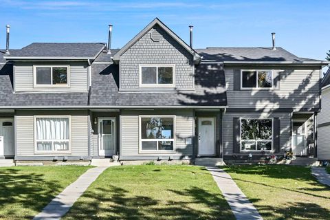 220 Erin Mount Crescent SE 4 Calgary AB T2B 2T1