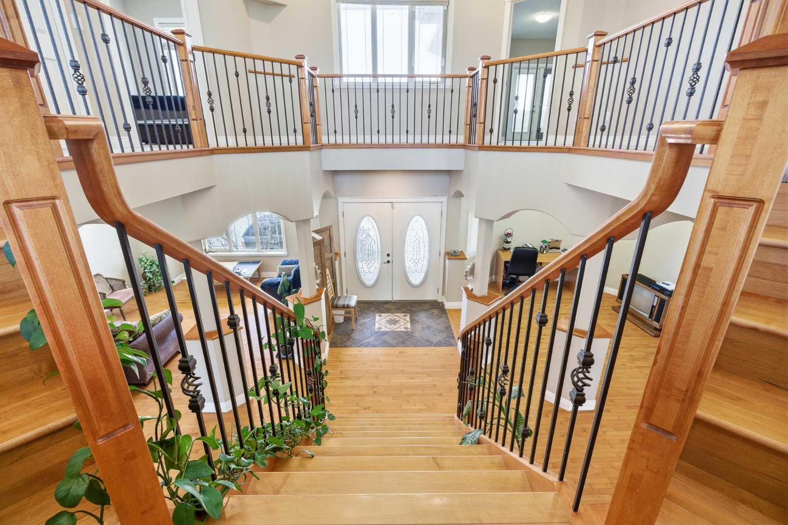 280135 Township Road 242 SE