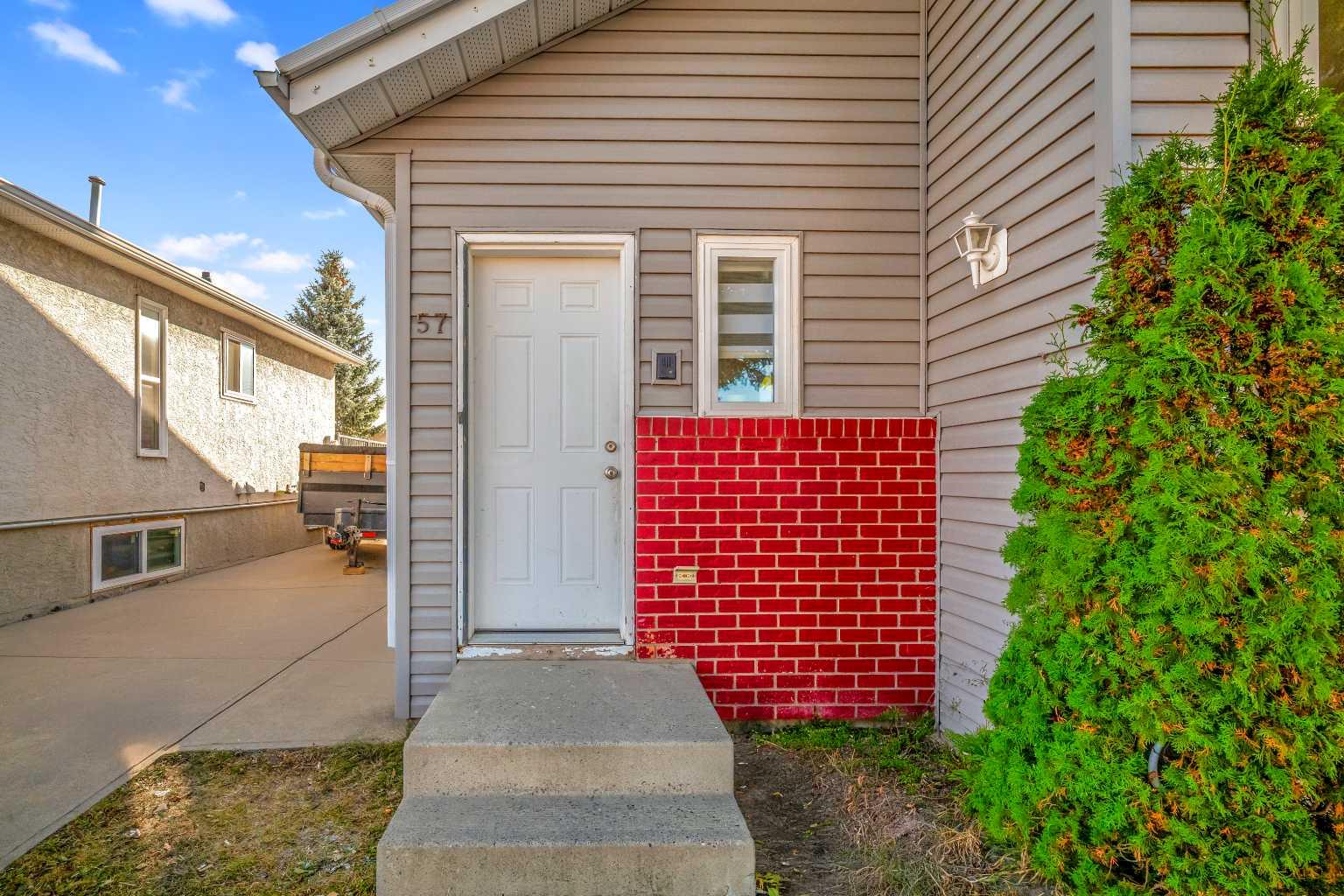 57 Martinview Crescent NE