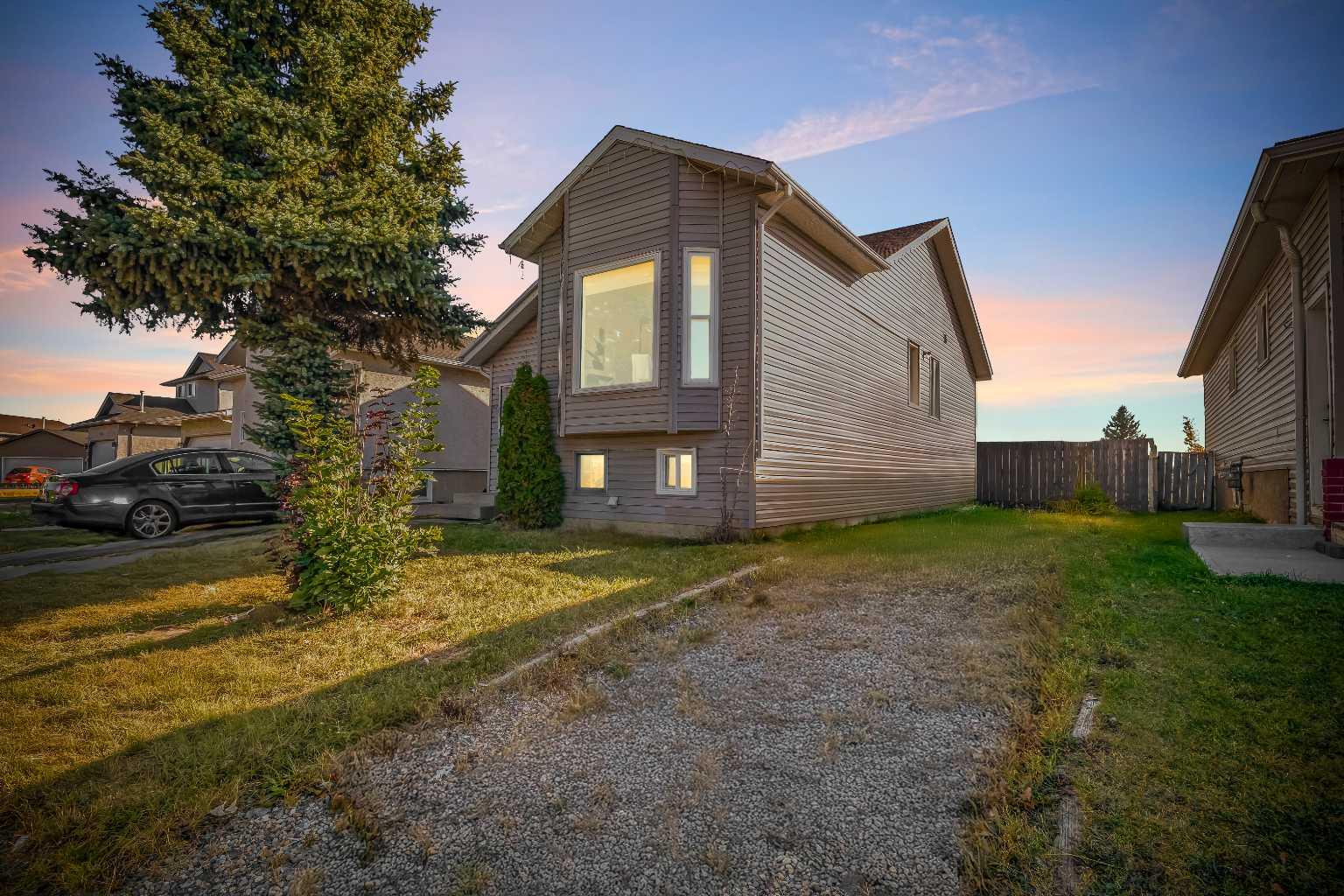 57 Martinview Crescent NE