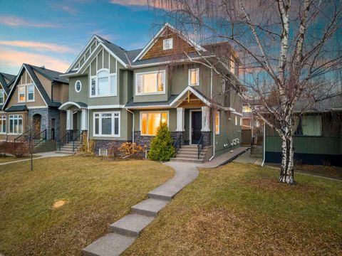 Photo of 2427 22A Street NW, Calgary, AB T2M 3X7 (MLS # A2304847)