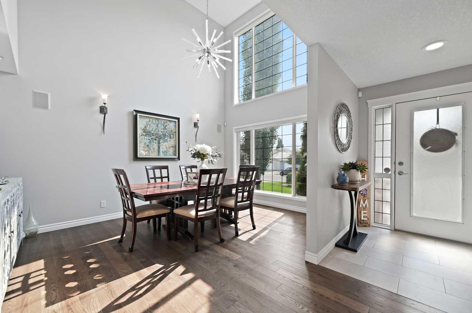 95 Panorama Hills View NW