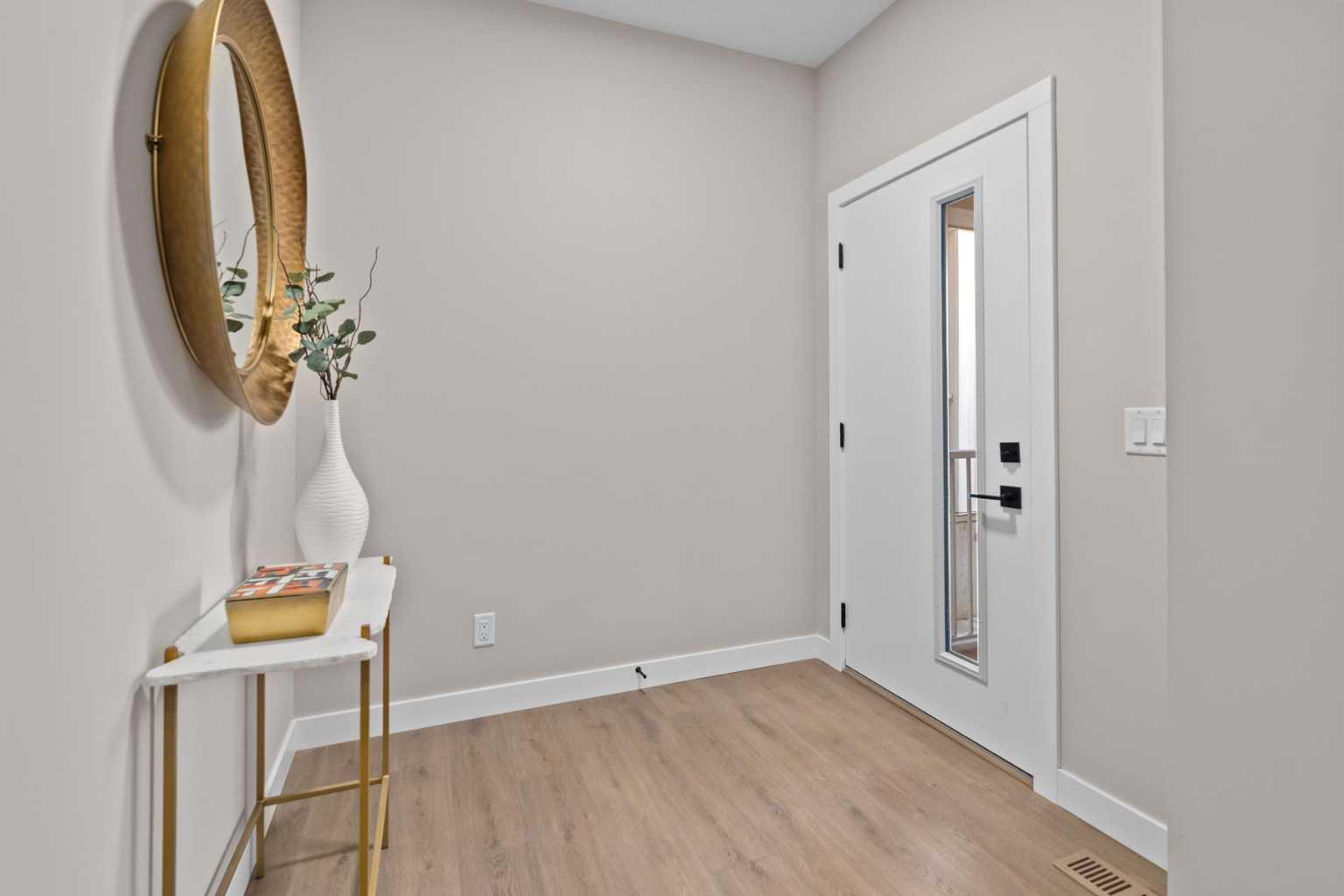 155 Belvedere Crescent SE