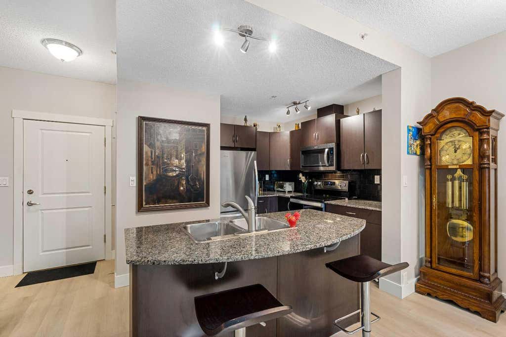 Photo of 5605 Henwood Street SW #1503, Calgary, AB T3E 7R2 (MLS # A2334706)