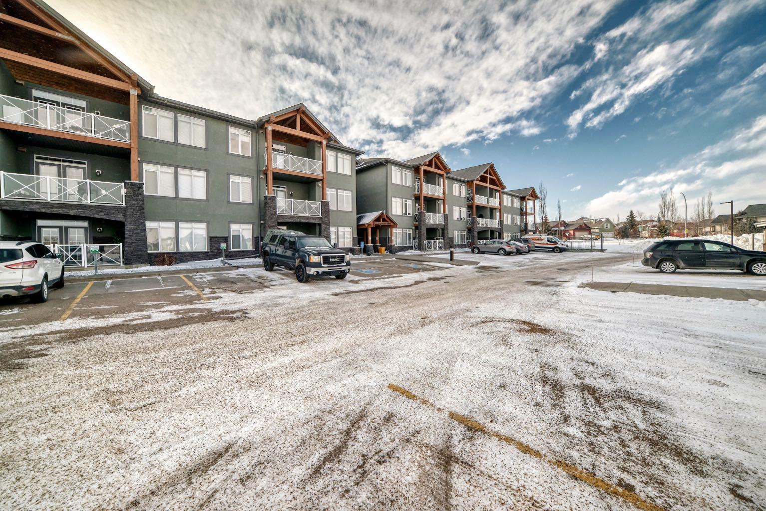 1005A Westmount Drive 107