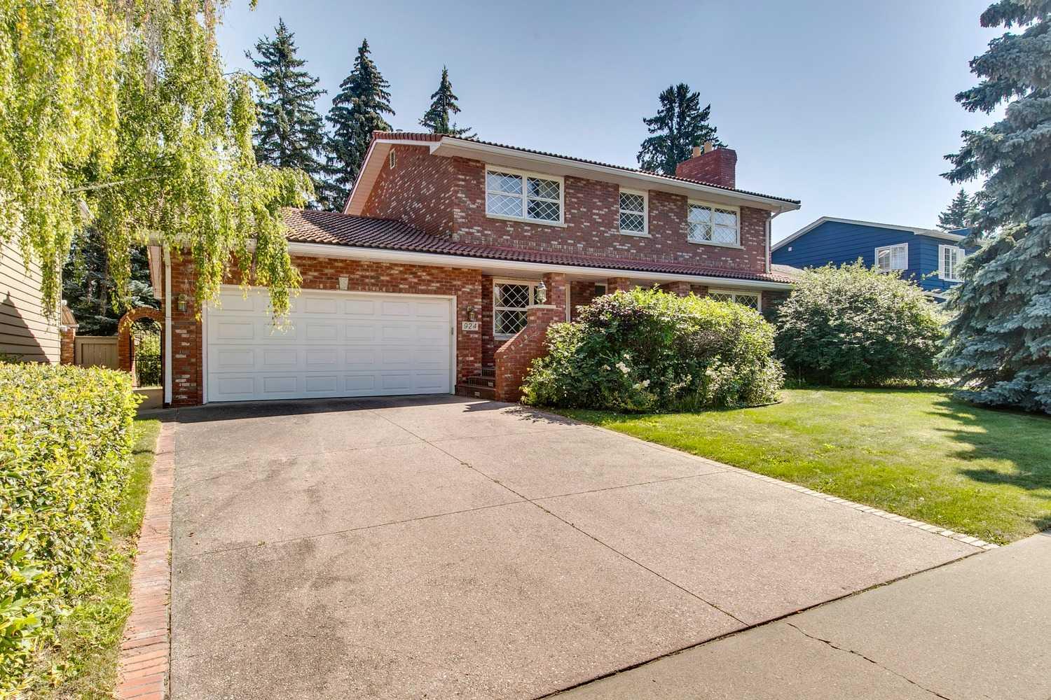 924 Kerfoot Crescent SW