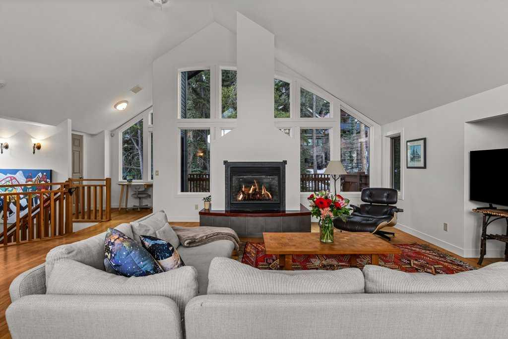 965 Lawrence Grassi Ridge