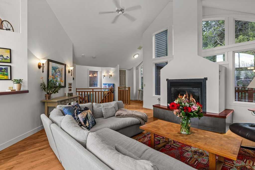 965 Lawrence Grassi Ridge