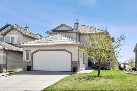 Photo of 42 Gleneagles Terrace, Cochrane, AB T4C 1W4 (MLS # A2311053)