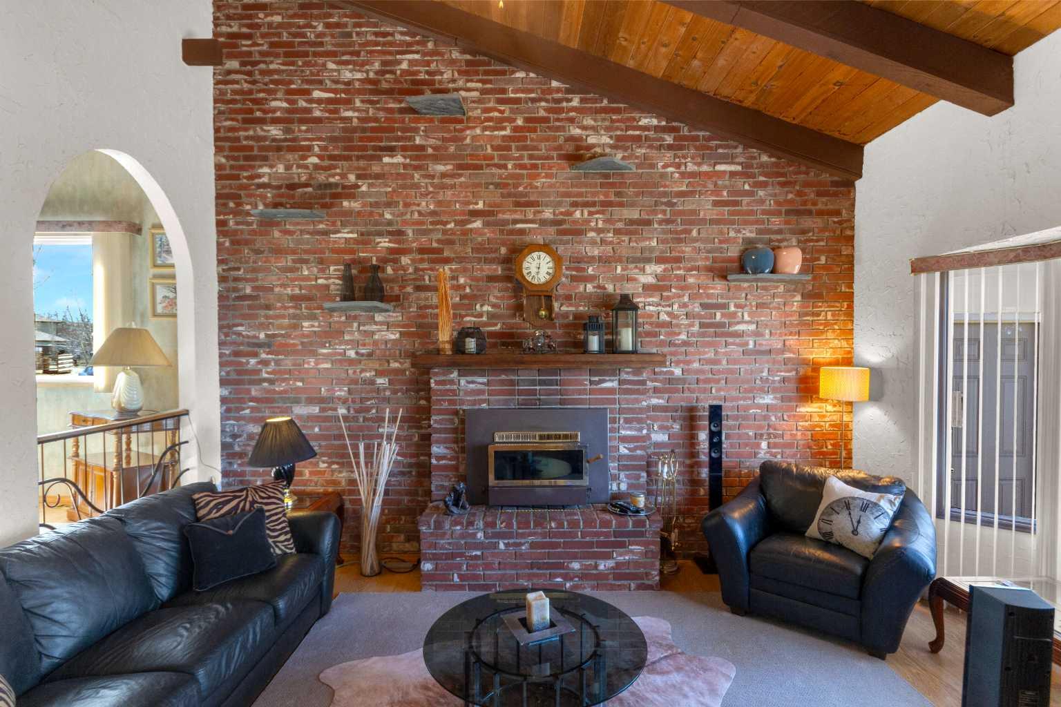 16014 Dewinton Riding Club Road E