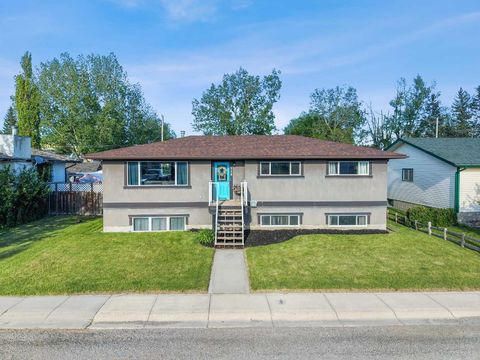 Photo of 518B Highwood Dr, Longview, AB T0L 1H0 (MLS # A2312389)