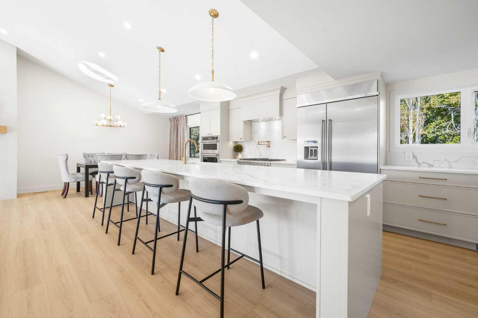 1016 Mapleglade Drive SE