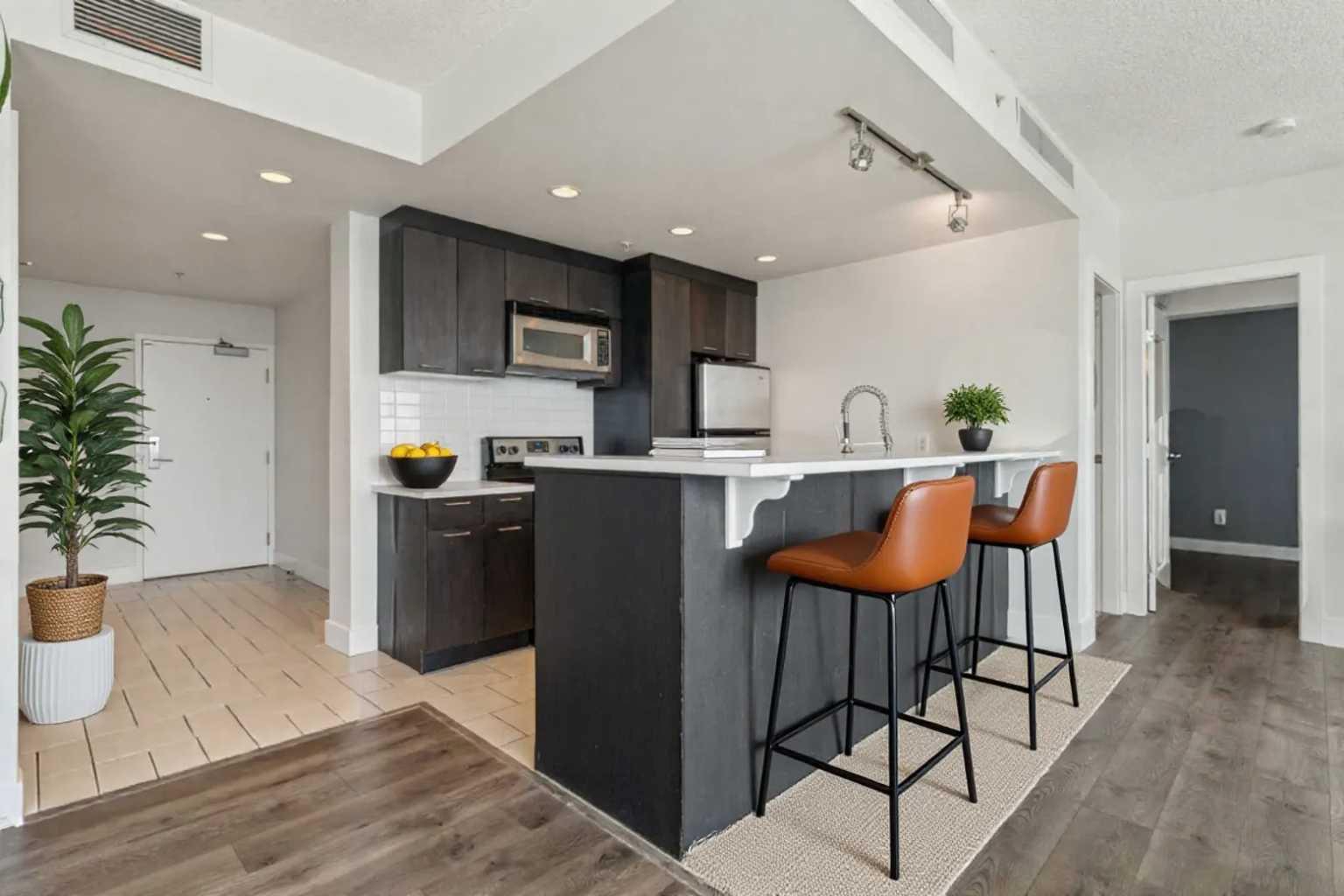 433 11 Avenue SE 2304