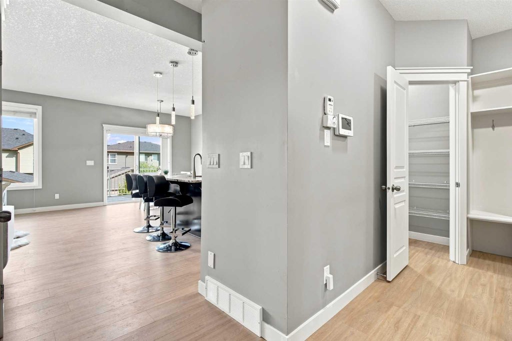 Photo of 47 Evanscrest Way NW, Calgary, AB T3P 0P2 (MLS # A2341000)