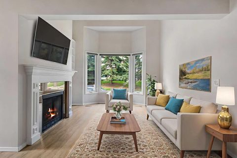 37 Edgeford Way NW Calgary AB T3A 2S9