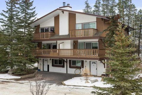 1061 Evergreen Circle 1 Canmore AB T1W 2R2