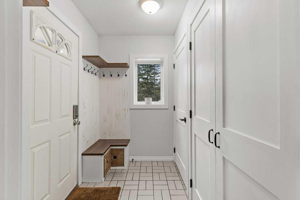 1061 Evergreen Circle 1