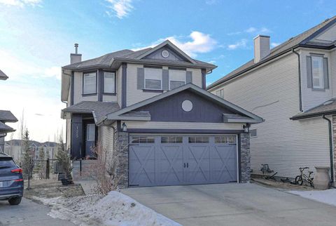 Photo of 125 Silverado Range Cove SW, Calgary, AB T2X 0E1 (MLS # A2286207)
