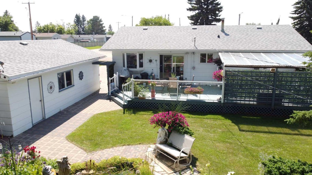 Photo of 1046 17 Avenue, Wainwright, AB T9W 1K2 (MLS # A2341008)