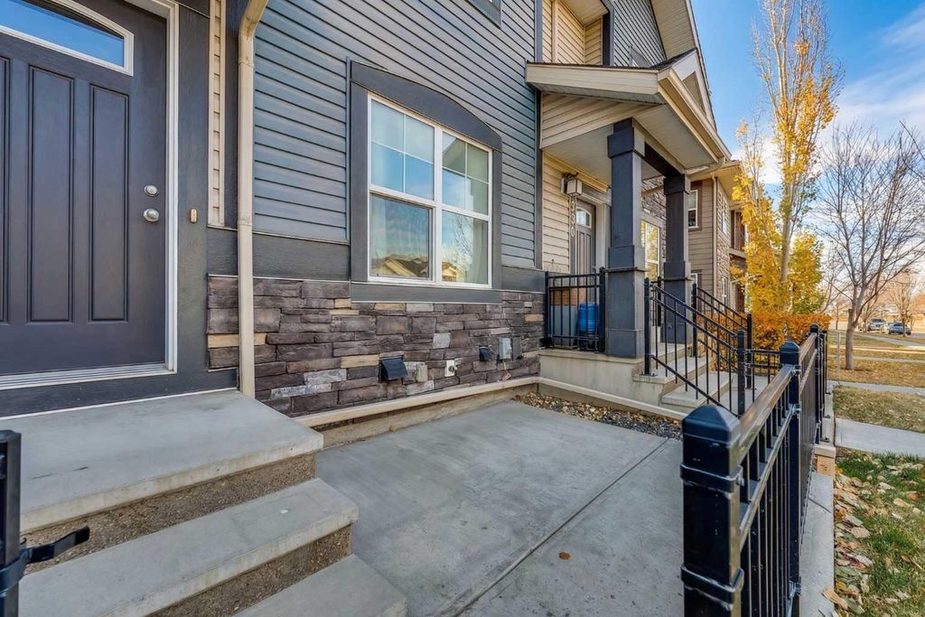 Photo of 534 Mckenzie Towne Drive SE, Calgary, AB T2Z 1C7 (MLS # A2286549)