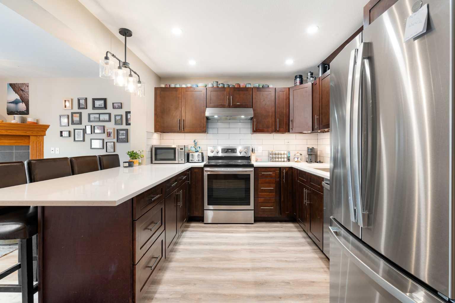 1050 Cougar Creek Drive 4