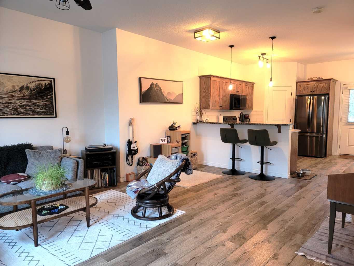 1001 8 Street NW 301