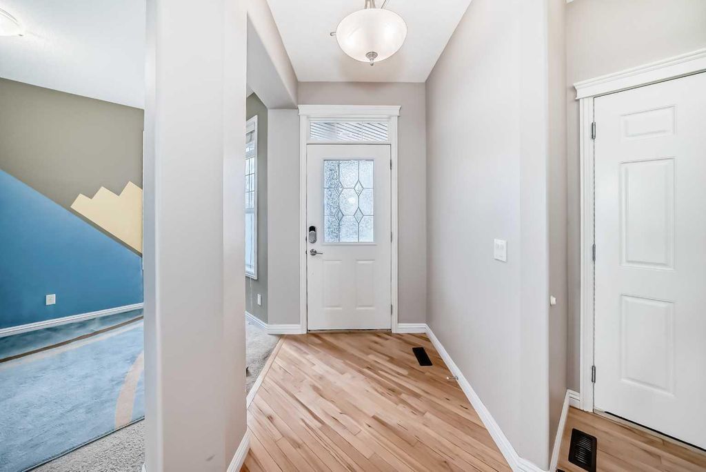 Photo of 51 Royal Oak View NW, Calgary, AB T3G 5L6 (MLS # A2311029)