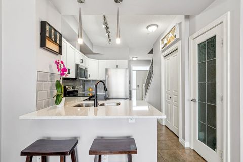 140 Rockyledge View NW 12 Calgary AB T3G 5Y4