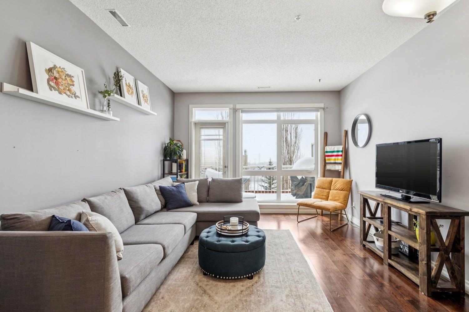 140 Rockyledge View NW 12