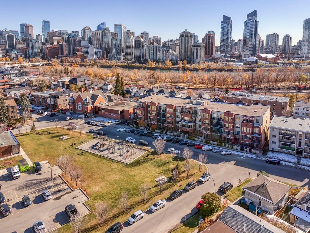 Photo of 1321 Kensington Close NW #214, Calgary, AB T2N 3J6 (MLS # A2293693)