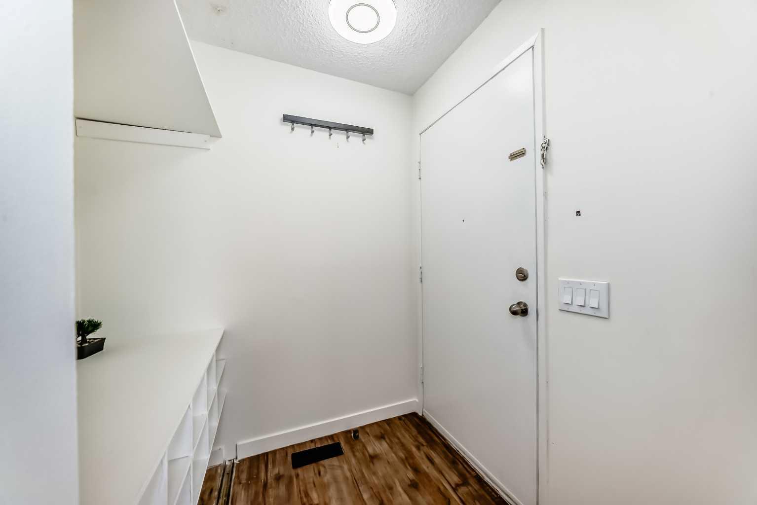 25 Erin Ridge Road SE